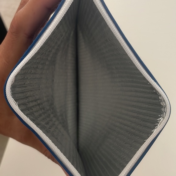 MAKE UP FOR EVER Aqua Blue Kehlani Makeup Pouch - BNWT - Picture 7 of 10